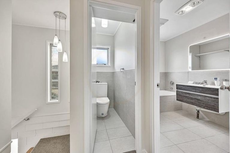 Photo of property in 3/84 Rangitoto Road, Papatoetoe, Auckland, 2025