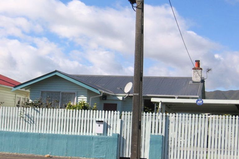 Photo of property in 6 Plunket Avenue, Petone, Lower Hutt, 5012