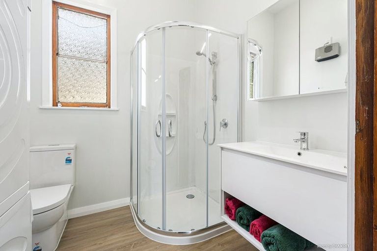 Photo of property in 120 Wallace Street, Mount Cook, Wellington, 6021