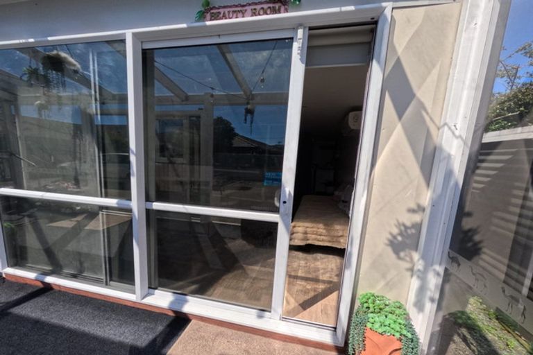 Photo of property in 51a Fraser Crescent, Elderslea, Upper Hutt, 5018