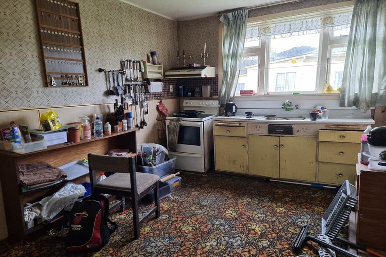 Photo of property in 10 Carroll Street, Runanga, 7803