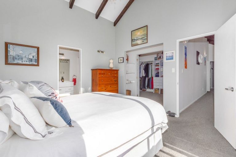 Photo of property in 72 Leeward Drive, Whitby, Porirua, 5024