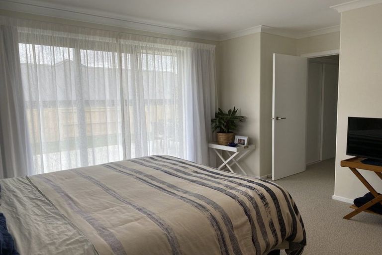 Photo of property in 154 Adler Drive, Ohauiti, Tauranga, 3112