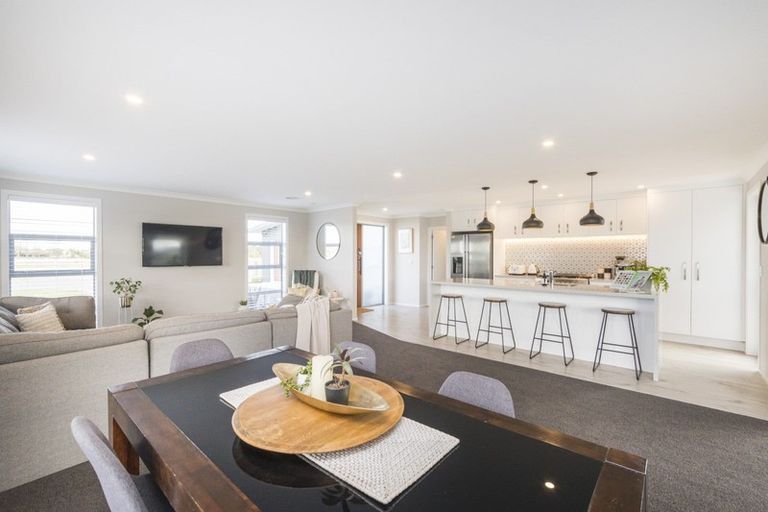 Photo of property in 23 Managhs Road, Halcombe, Feilding, 4775