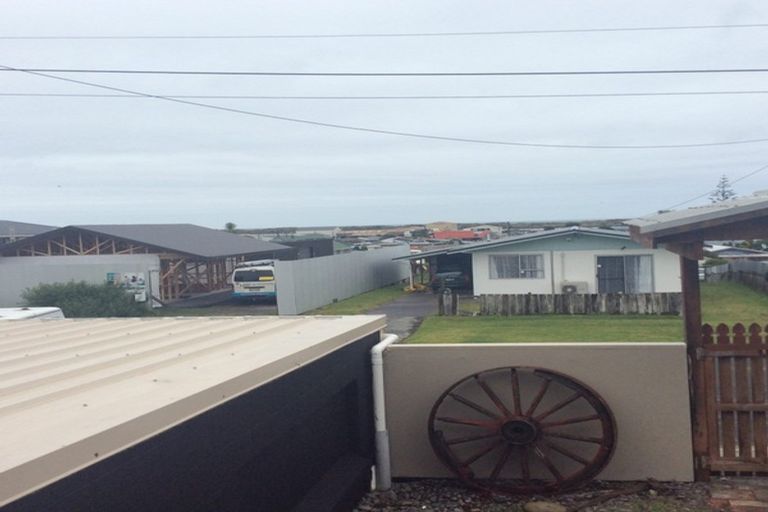 Photo of property in 23 Ruapehu Street, Castlecliff, Whanganui, 4501