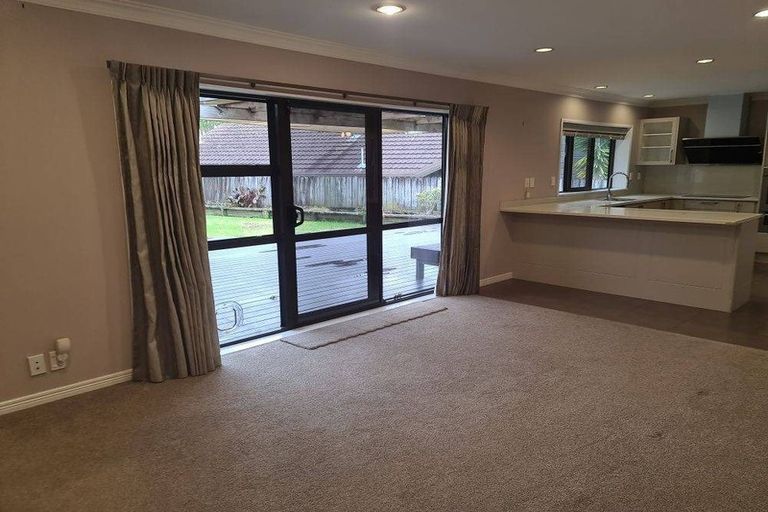 Photo of property in 29 Northpark Avenue, Northpark, Auckland, 2013