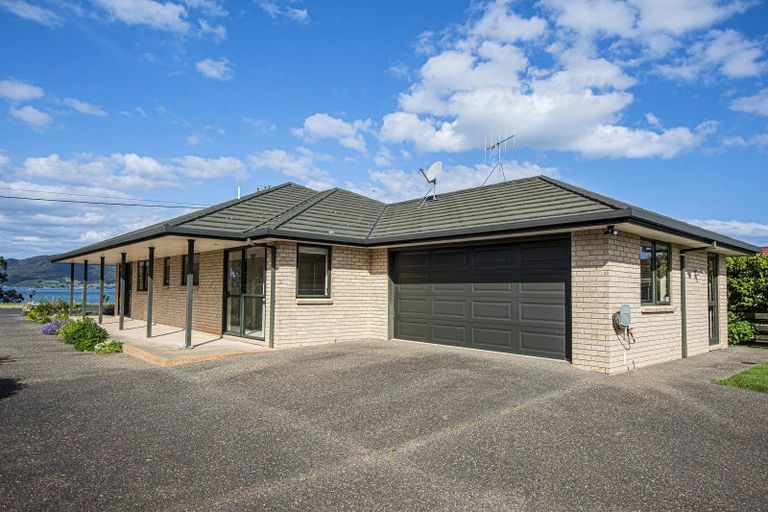 Photo of property in 209a One Tree Point Road, One Tree Point, 0118