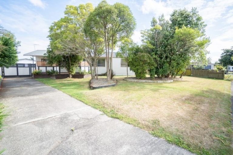 Photo of property in 35 Meadowbrook Drive, Cloverlea, Palmerston North, 4412