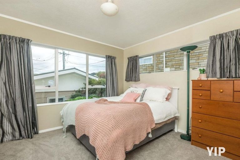 Photo of property in 85 Mark Avenue, Paparangi, Wellington, 6037