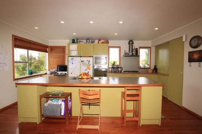 Photo of property in 5 Orne Street, Torbay, Auckland, 0630