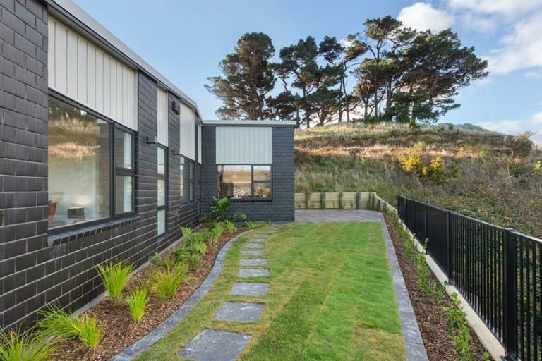 Photo of property in 11 Paul Adams Way, Aotea, Porirua, 5024