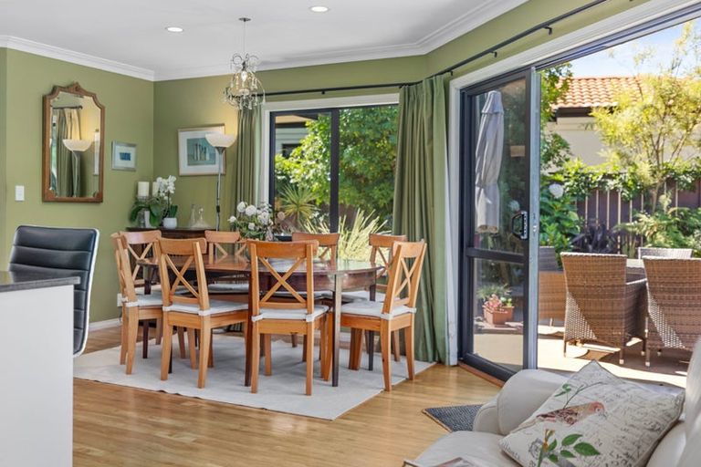 Photo of property in 7 Piha Close, Papamoa Beach, Papamoa, 3118