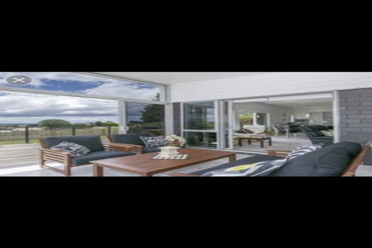 Photo of property in 22 Raptor Way, Welcome Bay, Tauranga, 3175