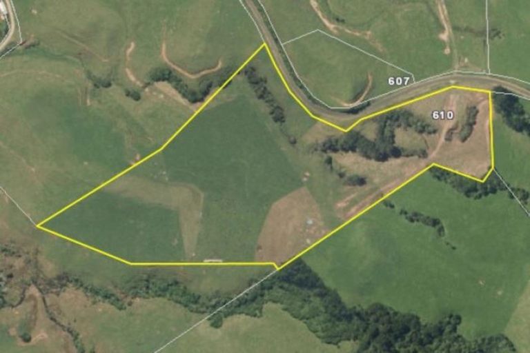 Photo of property in 610 Dover Road, Okato, New Plymouth, 4374
