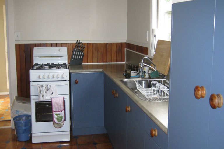 Photo of property in 43 Lyndhurst Street, Takaro, Palmerston North, 4412