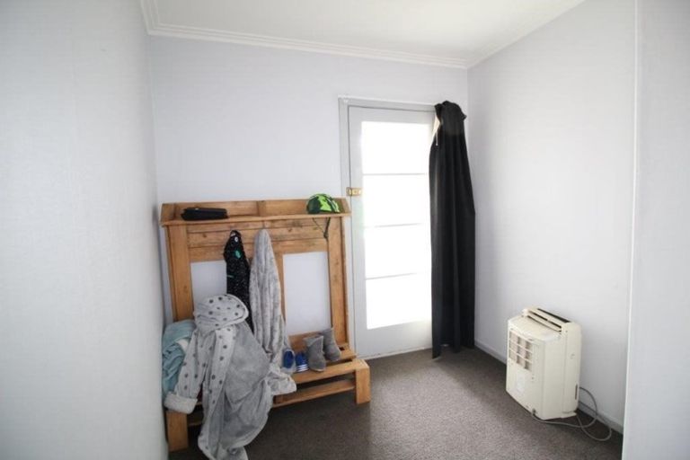 Photo of property in 99 Conway Crescent, Glengarry, Invercargill, 9810