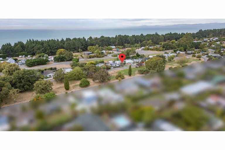 Photo of property in 21 Penfold Square, Leithfield, 7481