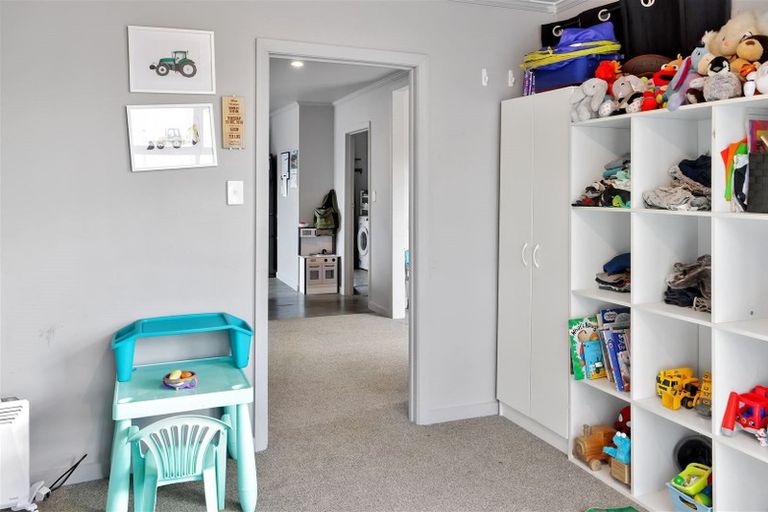 Photo of property in 14 Johnstone Street, Tinwald, Ashburton, 7700