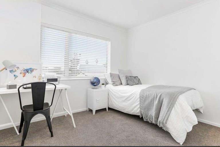 Photo of property in 31a Taikata Road, Te Atatu Peninsula, Auckland, 0610