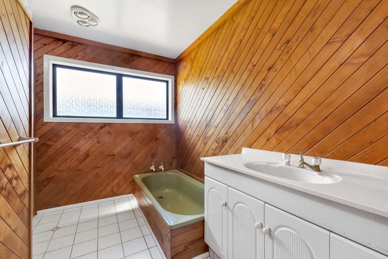 Photo of property in 20 Whakapaki Street, Urenui, 4375