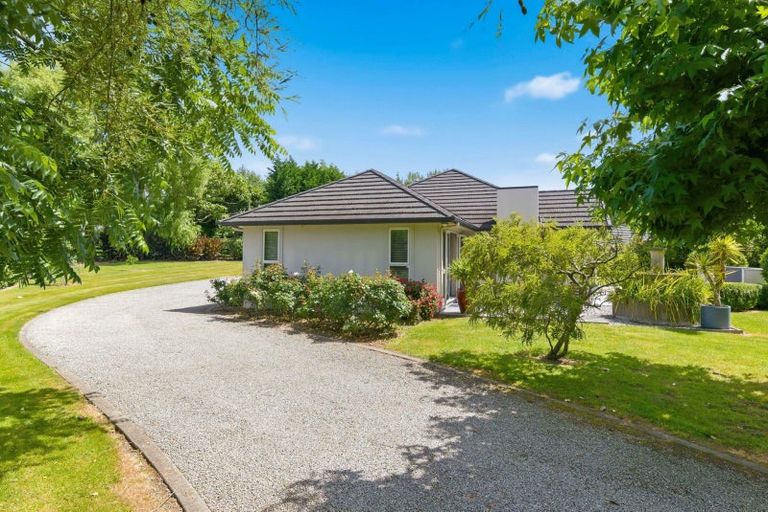 Photo of property in 7 Tunbridge Wells, Ohau, Levin, 5570