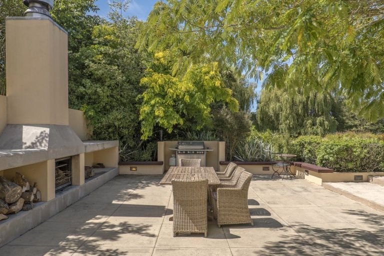 Photo of property in 2817 West Coast Road, Kirwee, Darfield, 7571