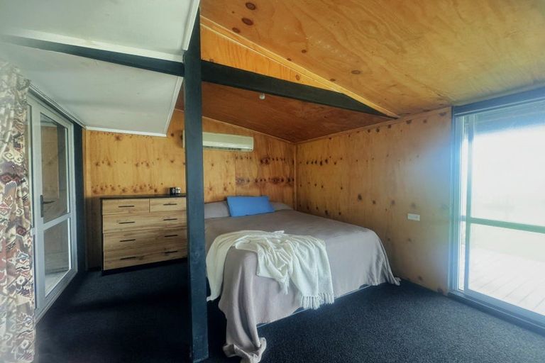 Photo of property in 177 Te Mahoe Road, Mokau, 4376