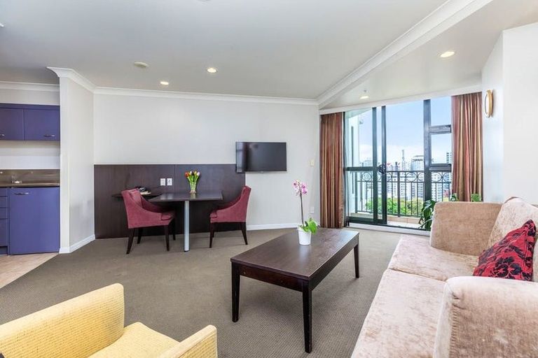 Photo of property in The Duxton Hotel Apartments, 6p/100 Greys Avenue, Auckland Central, Auckland, 1010