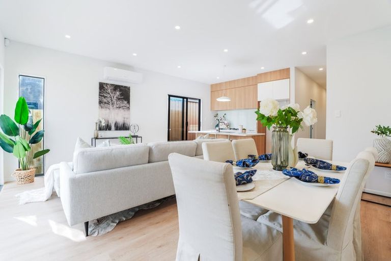 Photo of property in 61 Horokaka Street, Massey, Auckland, 0614