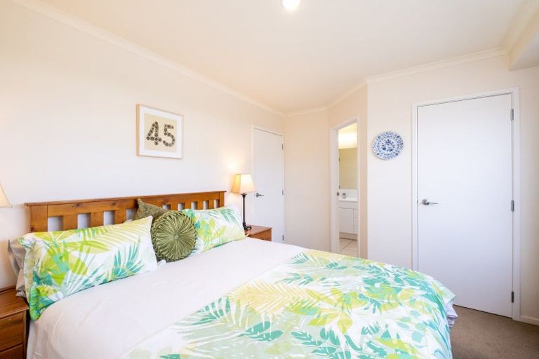 Photo of property in 3 Waitaha Place, Clive, 4102