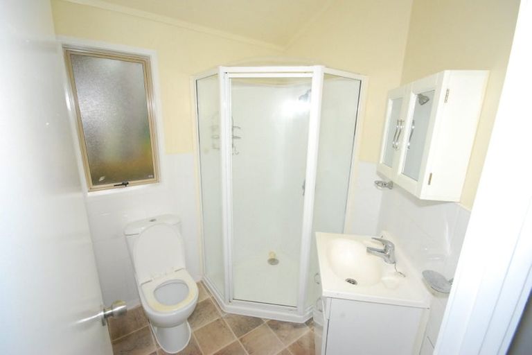 Photo of property in 13 Mcquarrie Avenue, Wattle Downs, Auckland, 2103