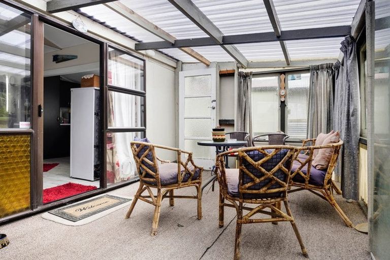 Photo of property in 24 Dorset Street, Patea, 4520