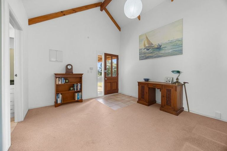 Photo of property in 882 Sandspit Road, Warkworth, 0982