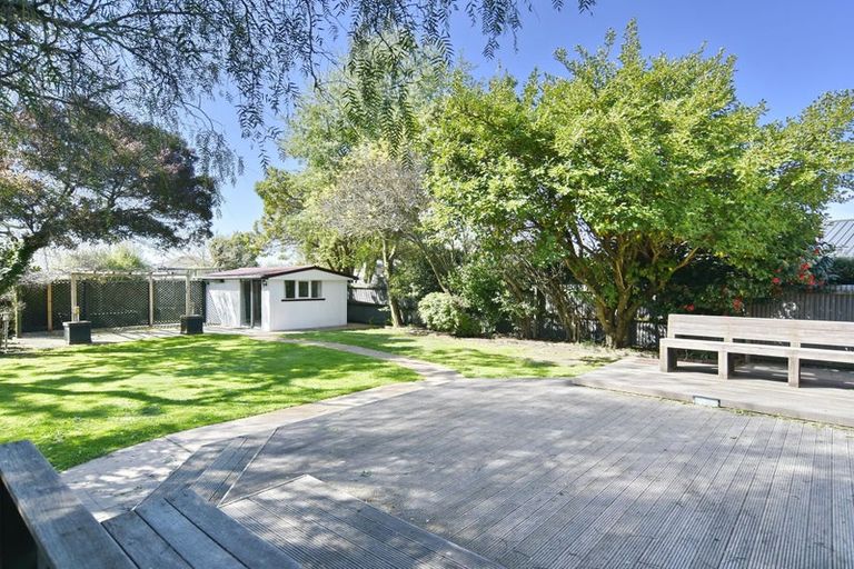 Photo of property in 910 Avonside Drive, Avondale, Christchurch, 8061