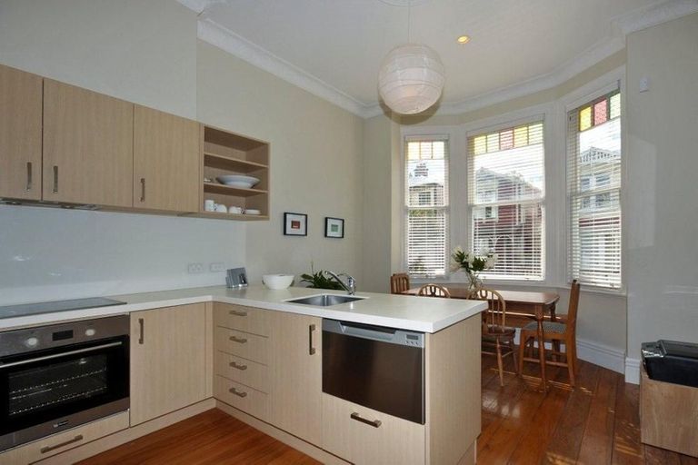 Photo of property in 39 Aro Street, Aro Valley, Wellington, 6021