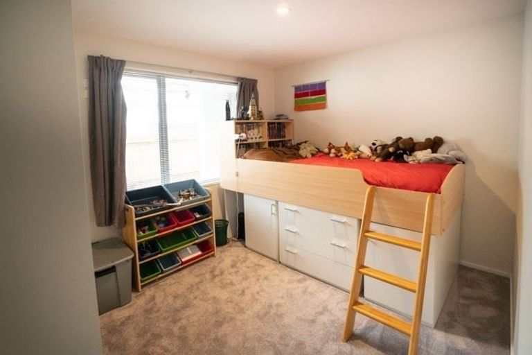 Photo of property in 21 Kestrel Place, Woolston, Christchurch, 8023