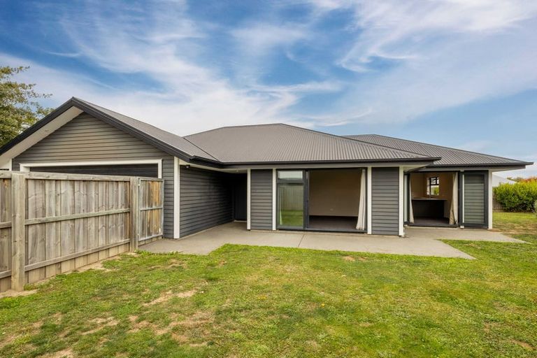 Photo of property in 3 Helmore Street, Rangiora, 7400