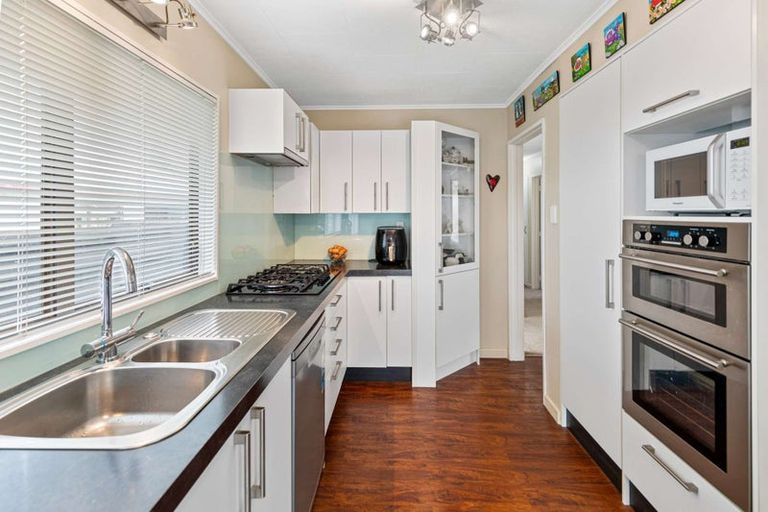 Photo of property in 52 Treadwell Street, Springvale, Whanganui, 4501