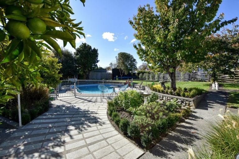 Photo of property in 2 Rahiwi Place, Lansdowne, Masterton, 5810