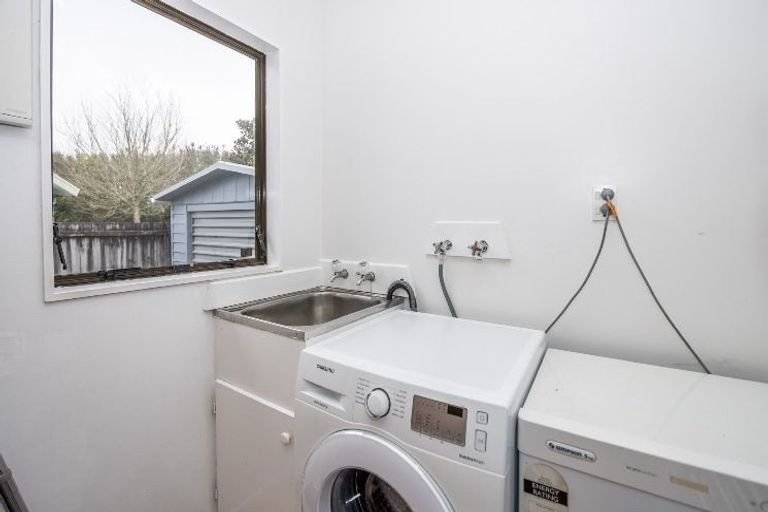 Photo of property in 91b Oakfield Crescent, Pukete, Hamilton, 3200