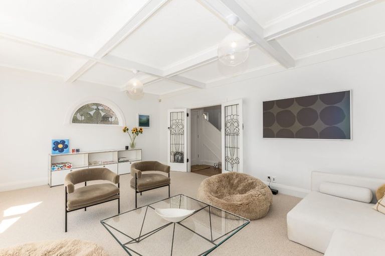 Photo of property in 103 Muritai Road, Eastbourne, Lower Hutt, 5013