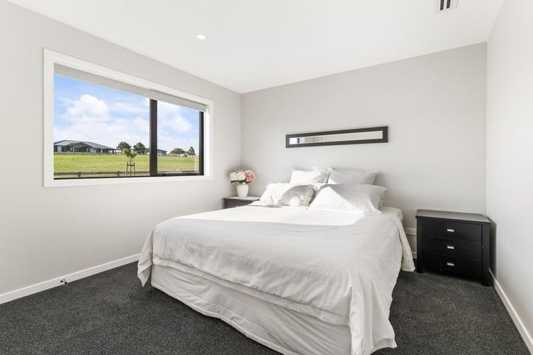 Photo of property in 8 Vinifera Lane, Te Kauwhata, 3782