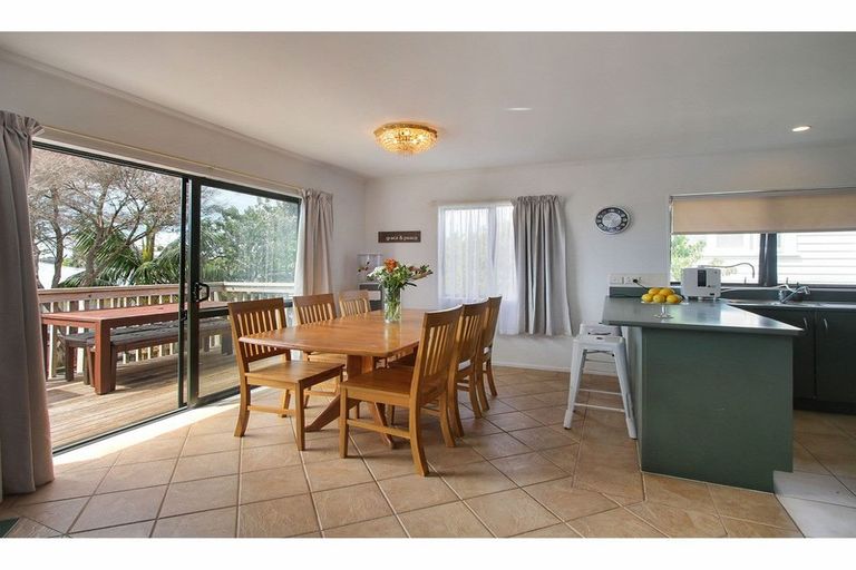Photo of property in 4/5 Anne Road, Hillcrest, Auckland, 0627