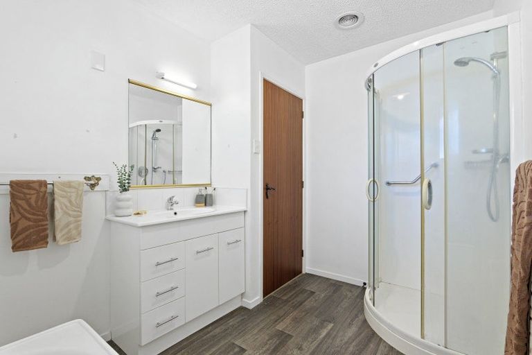 Photo of property in 2/88 Pine Avenue, New Brighton, Christchurch, 8061