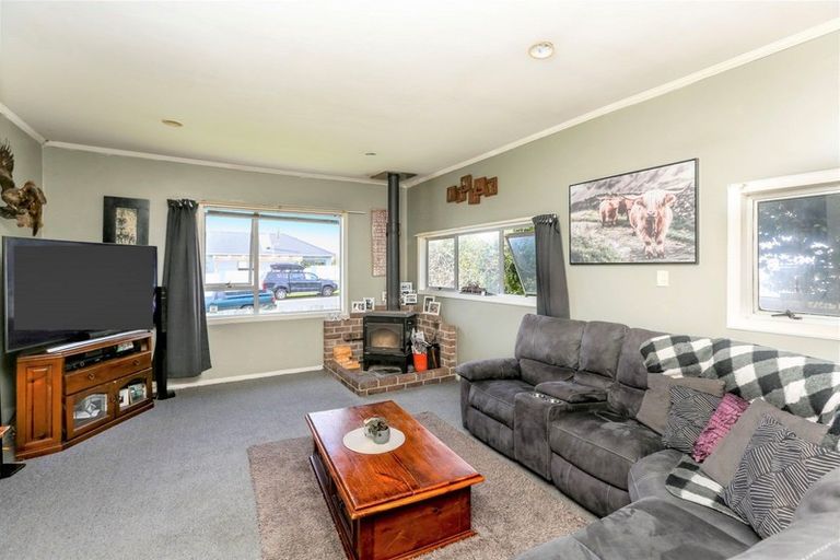 Photo of property in 62 Fitzroy Road, Fitzroy, New Plymouth, 4312