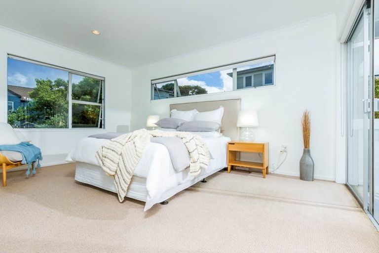 Photo of property in 5 Kilduff Place, Mairangi Bay, Auckland, 0630
