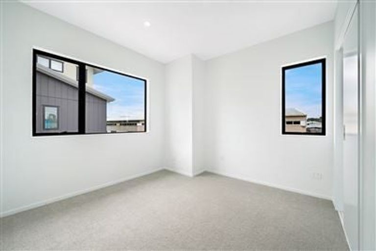 Photo of property in 41 Eileen Newey Place, Henderson, Auckland, 0612