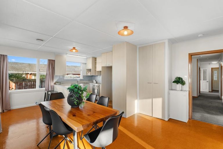 Photo of property in 43 Whitby Street, Burnside, Christchurch, 8053