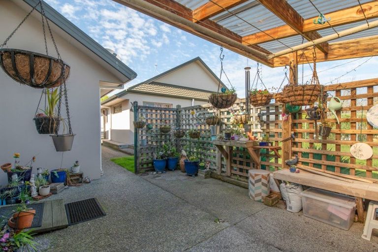 Photo of property in 285 Vaughan Road, Owhata, Rotorua, 3010