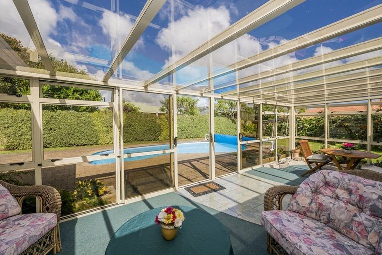 Photo of property in 12 Gimblett Court, Levin, 5510